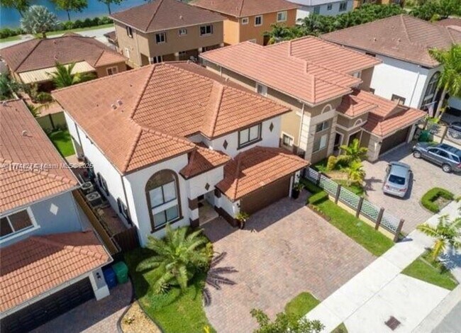 16588 SW 44th St in Miami, FL - Building Photo - Building Photo