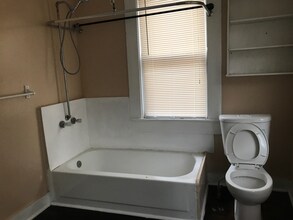 121 Daniel St in San Antonio, TX - Building Photo - Building Photo
