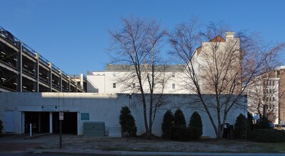 Crawford Square Condos in Portsmouth, VA - Building Photo - Building Photo