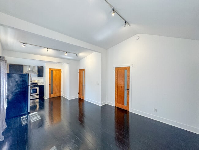 2426 1/2 Cincinnati St in Los Angeles, CA - Building Photo - Building Photo