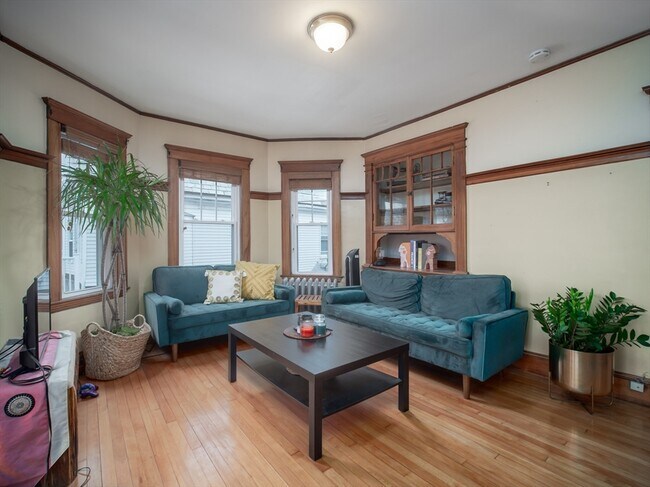 60 Powder House Blvd in Somerville, MA - Building Photo - Building Photo