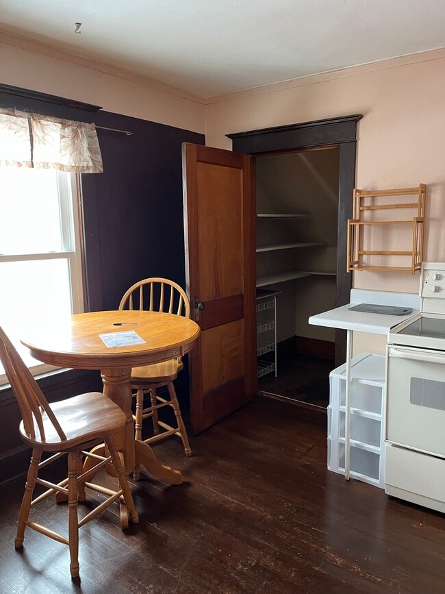 417 Elm St in Spooner, WI - Building Photo - Building Photo