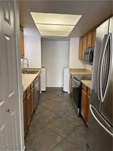 1937 Scimitar Dr in Henderson, NV - Building Photo - Building Photo