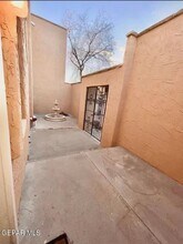 10604 Springwood Dr in El Paso, TX - Building Photo - Building Photo