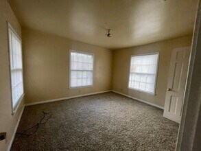 5345 E Parkway Dr in Beaumont, TX - Building Photo - Building Photo