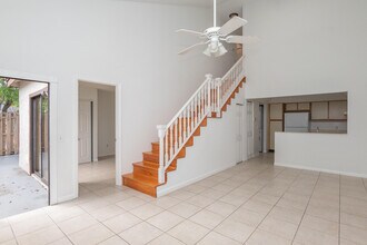 4135 Palm Bay Cir in West Palm Beach, FL - Building Photo - Building Photo