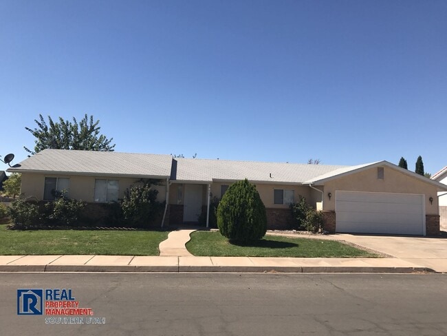 403 N 700 E in Washington, UT - Building Photo - Building Photo