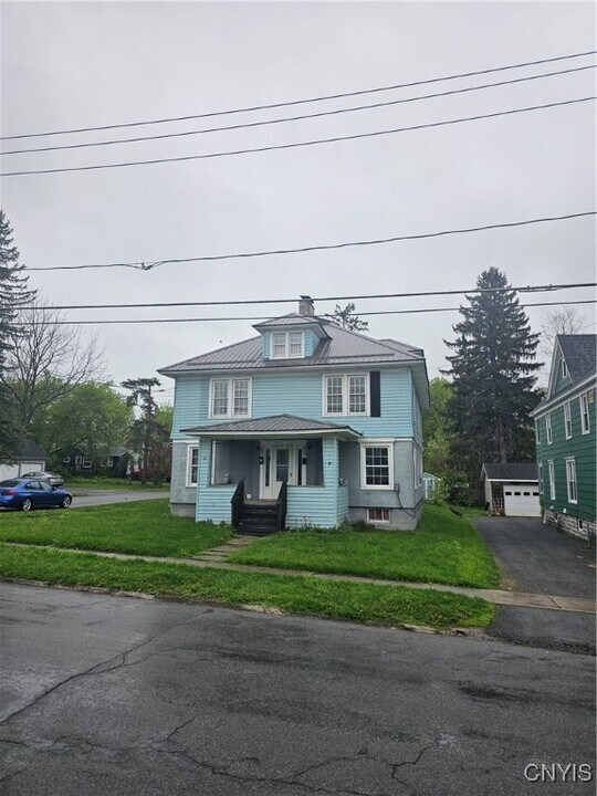 201 N Indiana Ave in Watertown, NY - Building Photo
