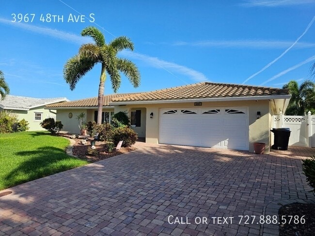 3967 48th Ave S in St. Petersburg, FL - Building Photo - Building Photo