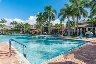 960 Millbrae Ct in West Palm Beach, FL - Building Photo - Building Photo