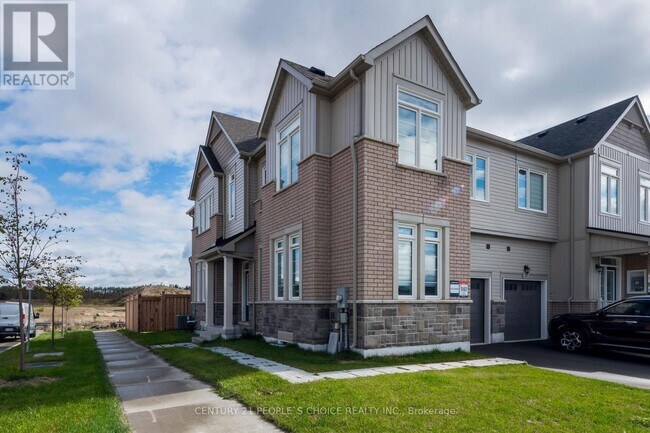 35 Greer St in Barrie, ON - Building Photo - Building Photo