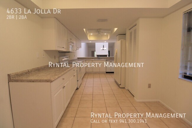 4633 La Jolla Dr in Bradenton, FL - Building Photo - Building Photo
