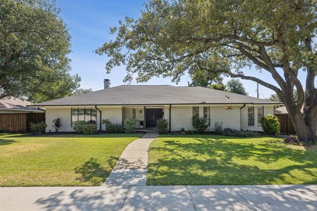 10010 Cromwell Dr in Dallas, TX - Building Photo
