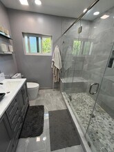 311 SW 44th Ave in Coral Gables, FL - Foto de edificio - Building Photo