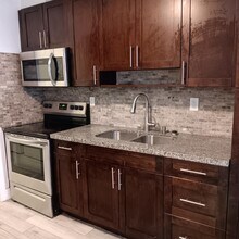 4961 SW 28th Terrace in Dania Beach, FL - Building Photo - Building Photo