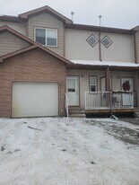 10150-10150 121 Ave in Grande Prairie, AB - Building Photo