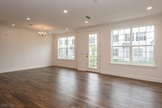 5B Passe Ct in Hillsborough Township, NJ - Building Photo - Building Photo