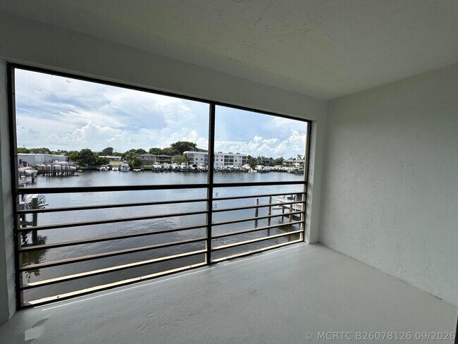 property at 309 Lake Cir