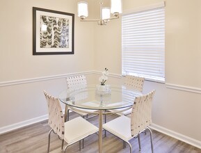 Country Club in Mooresville, NC - Foto de edificio - Interior Photo