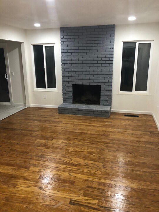 948 Goldenleaf Way in Pittsburg, CA - Building Photo