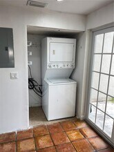 5176 S University Dr in Davie, FL - Building Photo - Building Photo