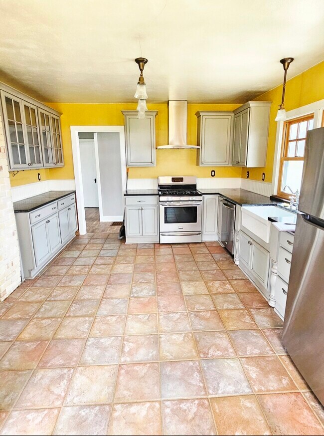 2886 Cottonwood Creek Rd in Chewelah, WA - Building Photo - Building Photo