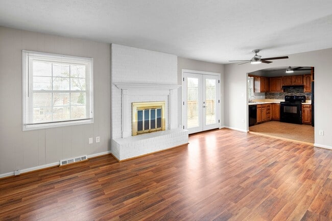 9 Wondu View Ct in Asheville, NC - Building Photo - Building Photo