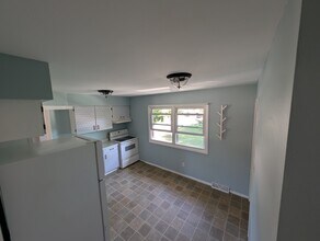 230 Pleasant St, Unit 230 Pleasant in Lake Mills, WI - Building Photo - Building Photo