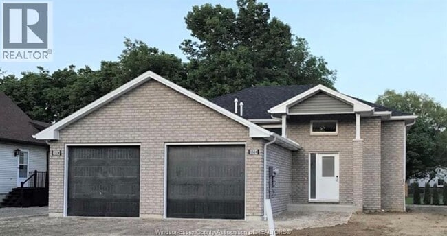 property at 550b Bagot St