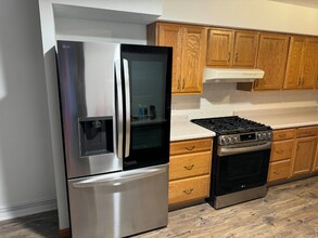 401 W 14th St in Marshfield, WI - Building Photo - Building Photo