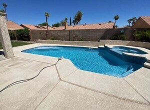 730 Altacrest Dr in Las Vegas, NV - Building Photo - Building Photo