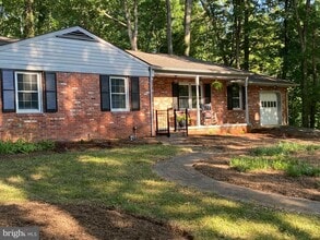 112 Jay Rd in Falmouth, VA - Building Photo - Building Photo