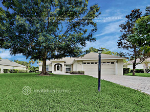 5033 Harbor Heights in Lady Lake, FL - Foto de edificio - Building Photo