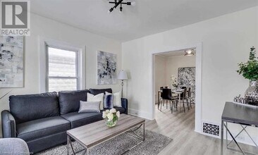 248 Verdun Rd in Oshawa, ON - Building Photo - Building Photo