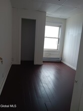 1150 Broadway in Menands, NY - Building Photo - Building Photo