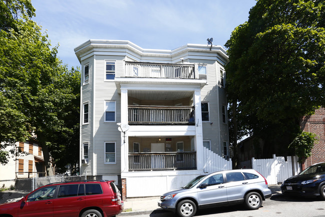 1 Aspinwall Rd in Dorchester, MA - Building Photo - Building Photo