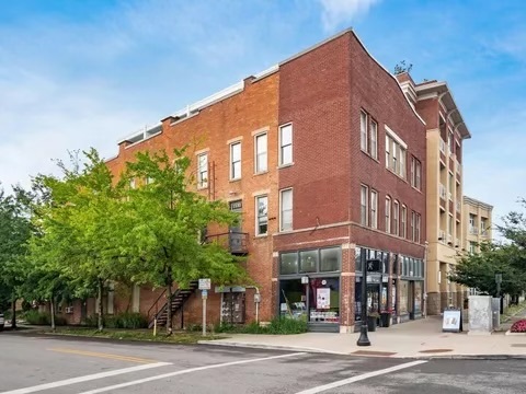 property at 1131 N High St