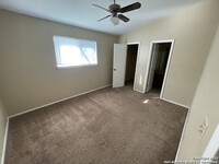 512 Kellys Way photo'