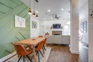 7402 Ryan Rd in Rowlett, TX - Building Photo