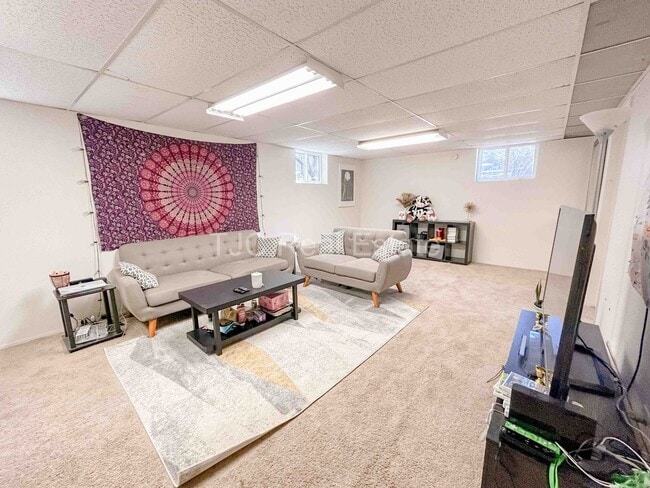 1939 Olive St in Denver, CO - Building Photo - Building Photo