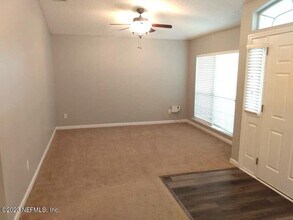 3547 Whisper Creek Blvd in Middleburg, FL - Foto de edificio - Building Photo