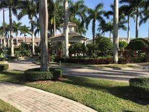 5791 NW 116th Ave-Unit -106 in Doral, FL - Foto de edificio - Building Photo