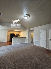 5678 S Summit Creek Way in Boise, ID - Building Photo - Building Photo