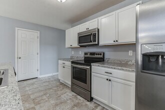 123 Gadwall Ct in Shepherdsville, KY - Building Photo - Building Photo