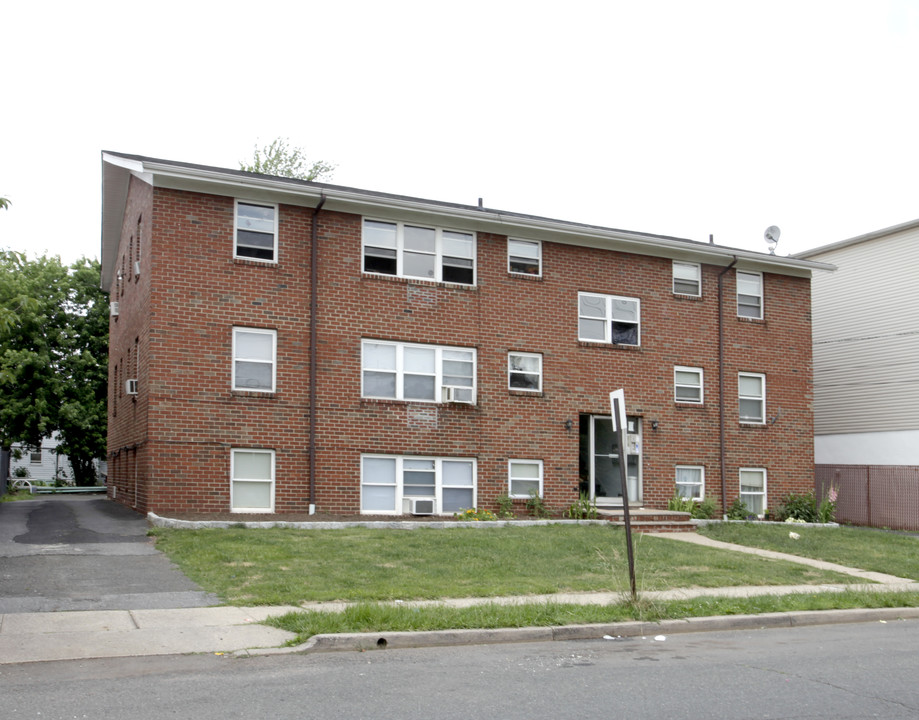 213-217 S 2nd St in Elizabeth, NJ - Building Photo