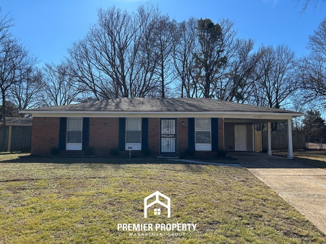 property at 5179 Crestwood Cove