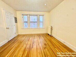1615 Commonwealth Ave, Unit 11 in Boston, MA - Foto de edificio - Building Photo