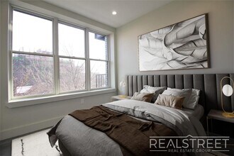 730 E 32nd St-Unit -6A in Brooklyn, NY - Building Photo - Building Photo