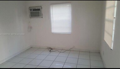 1548 NW 3rd Terrace in Pompano Beach, FL - Building Photo - Building Photo