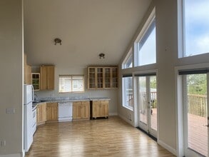 399 Ocean Shores Blvd SW in Ocean Shores, WA - Building Photo - Building Photo
